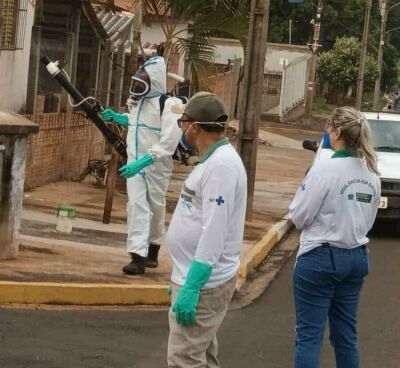 Imagem da notícia Para combater a dengue, bloqueio químico está sendo realizado em Paraíso das Águas